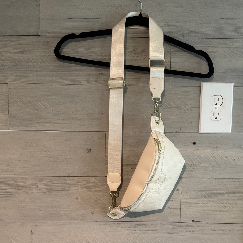 Elegant Cream‎ Crossbody Bag